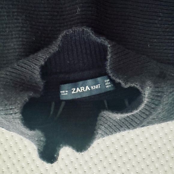 Zara Sweaters - Zara Knit Sweater